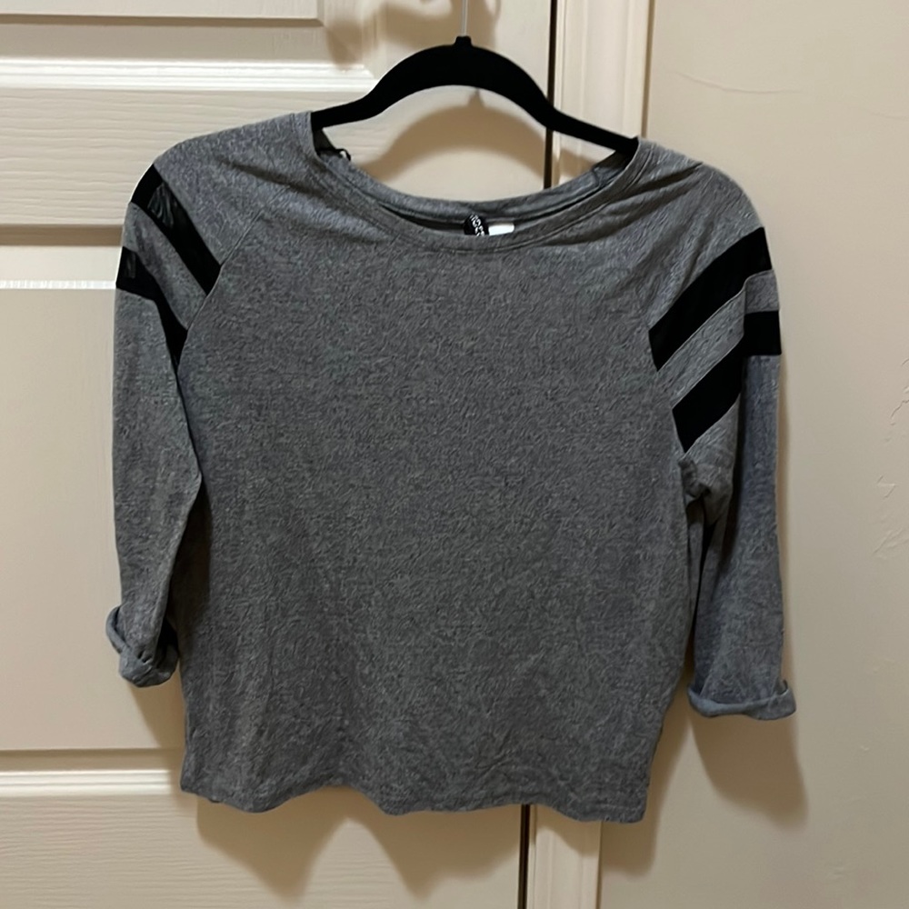 Long sleeve t-shirt